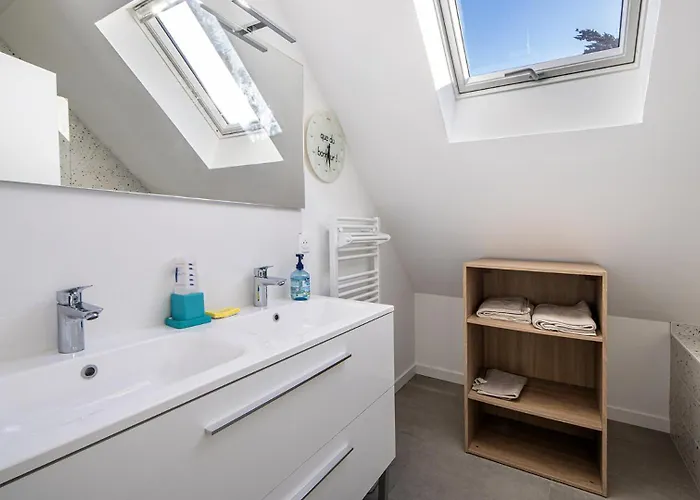 Ba-batz Cool - Les De La Cote D'amour בטז-סור-מר