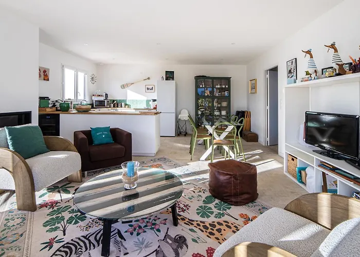 Ba-batz Cool - Les De La Cote D'amour בטז-סור-מר