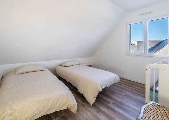 Ba-batz Cool - Les De La Cote D'amour בטז-סור-מר